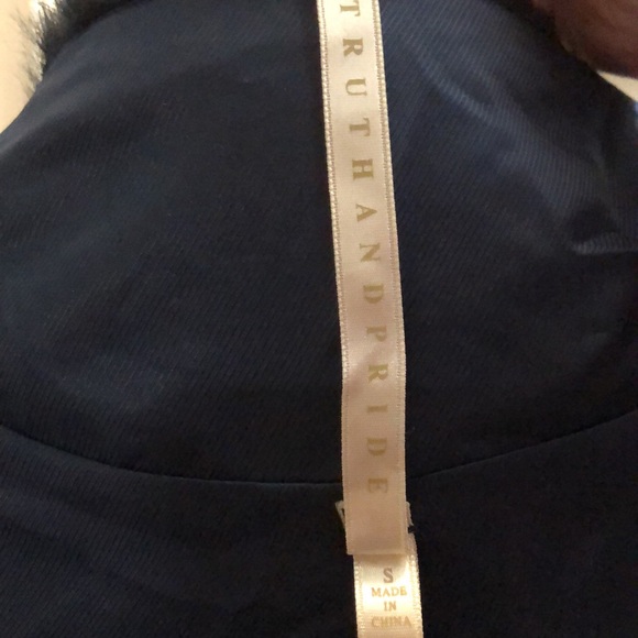 FAUX FUR COAT🌺FREE SHIPPING🌺 - Picture 9 of 11